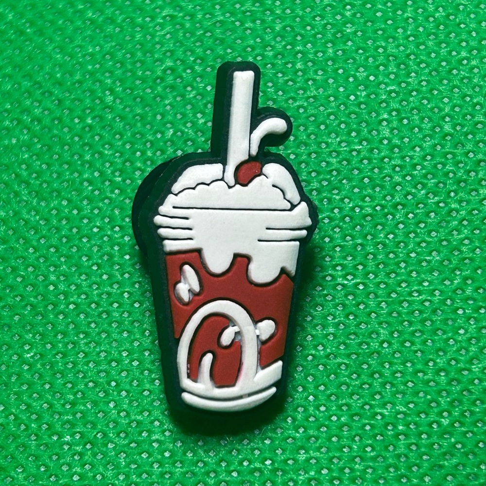 🌼 (5/$10 or 10/$15) NEW “Chick-fil-a LOVER” Croc Charm Collection